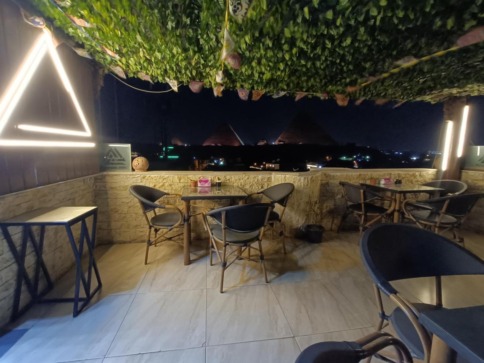 Hotel Nefertari Pyramids View Inn